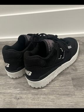 New Balance 550 Black with White Sole Low-Top Sneakers